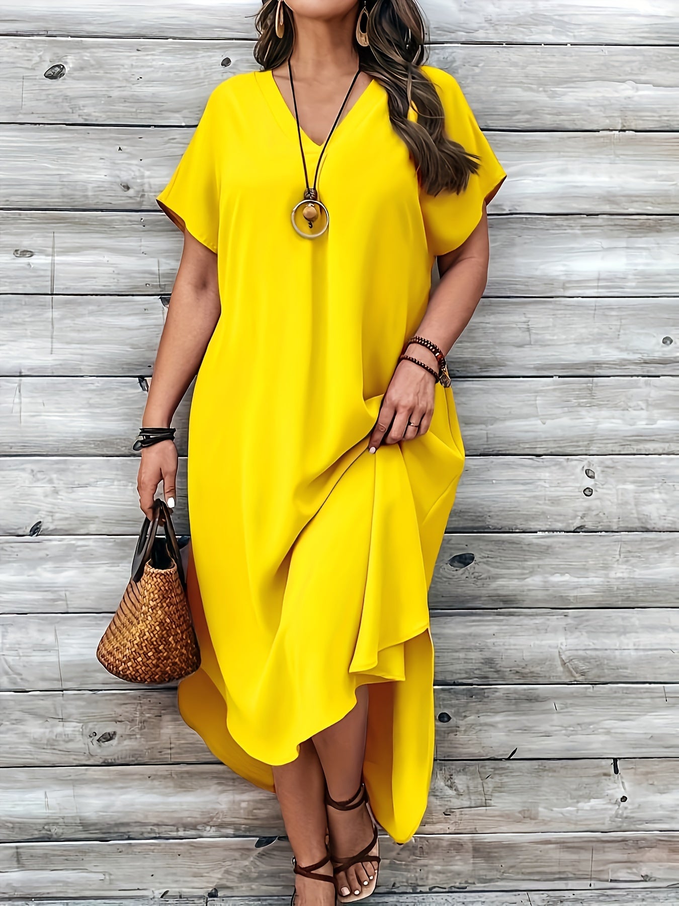 Hailey | Plus size V-neck dress